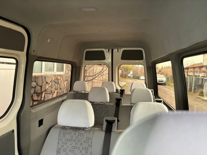 VW Crafter, снимка 12 - Бусове и автобуси - 52655949