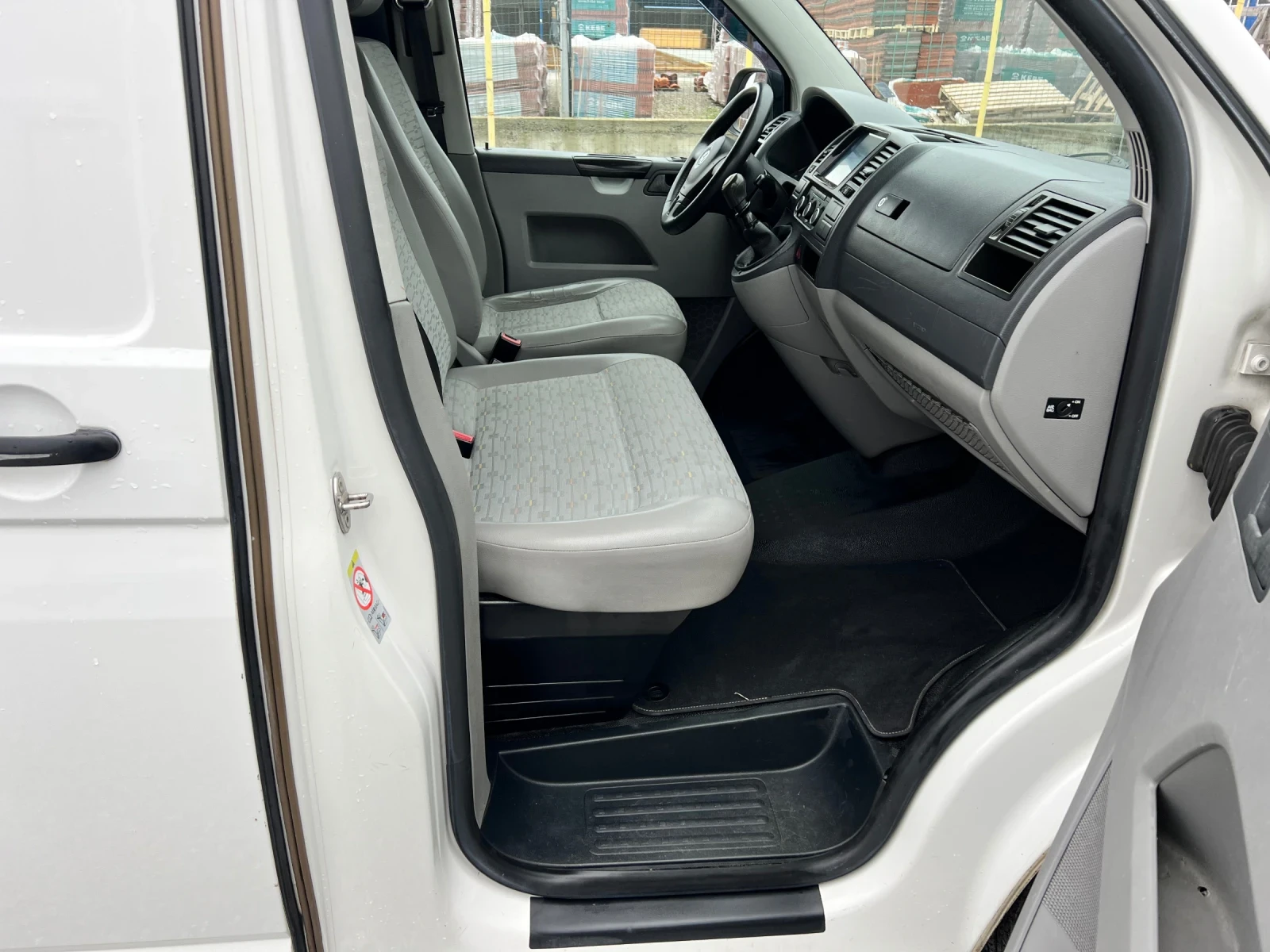 VW Transporter 2.0 140.. | Mobile.bg   11