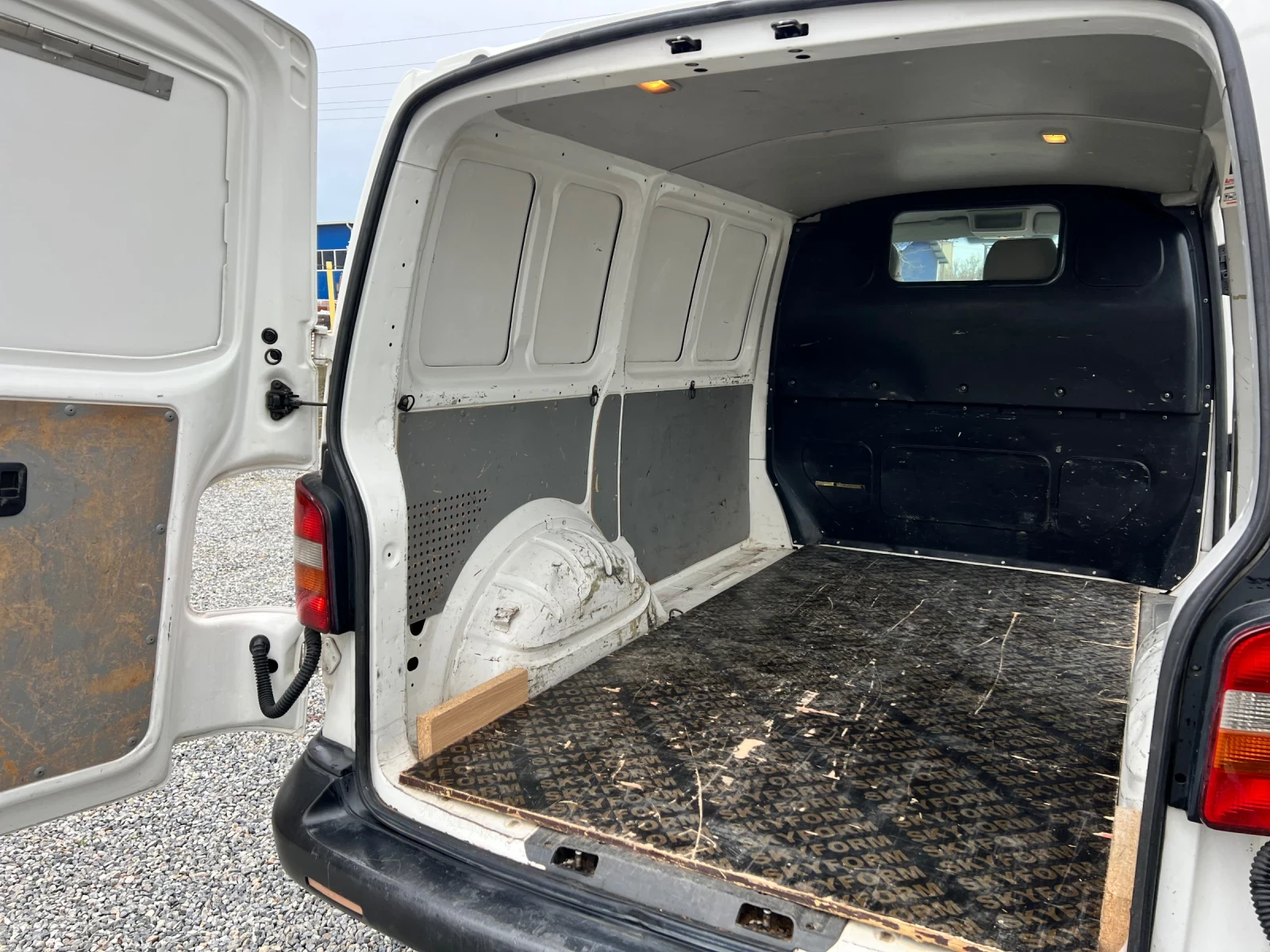 VW Transporter 2.0 140.. | Mobile.bg   14