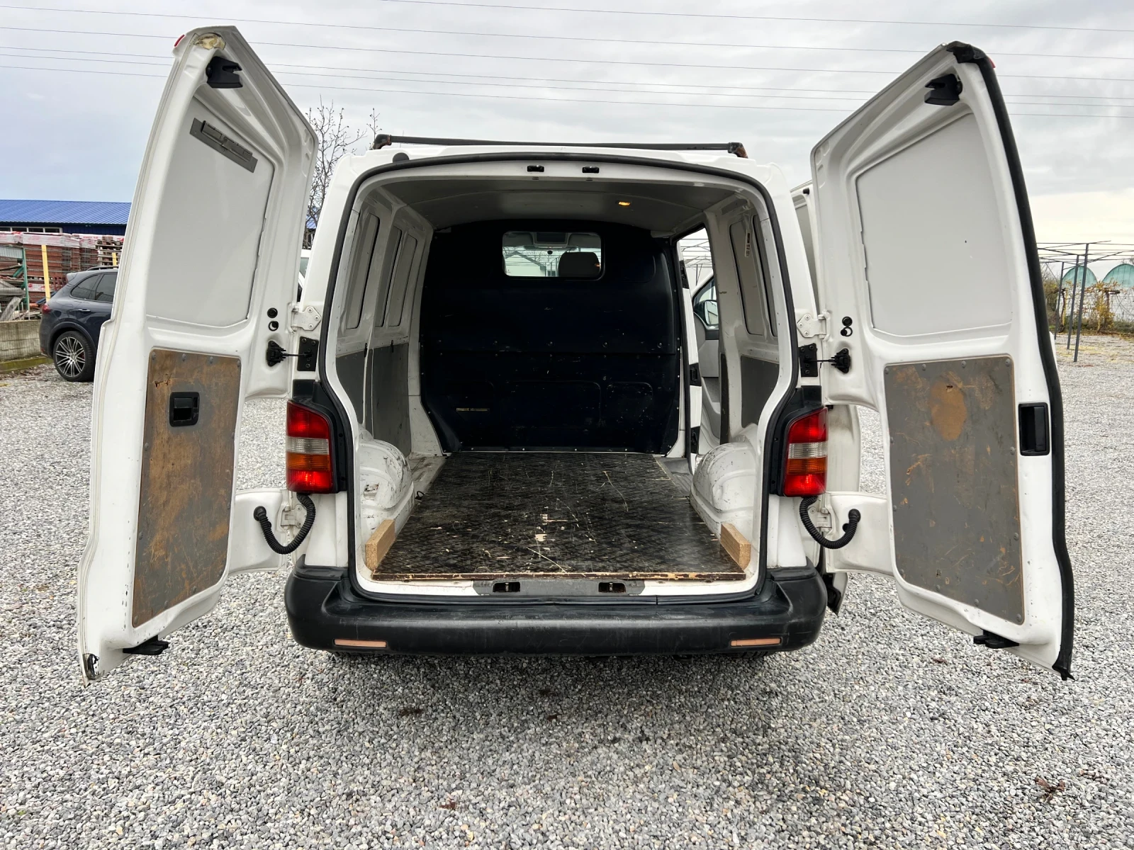 VW Transporter 2.0 140.. | Mobile.bg   13