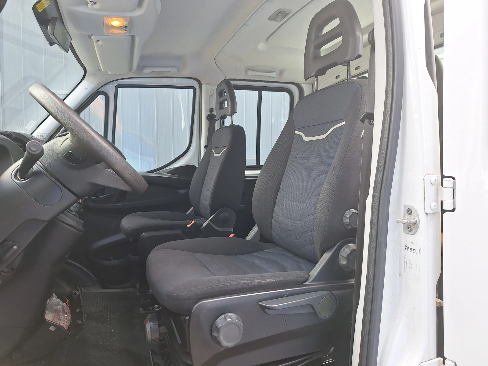 Iveco Daily 35C16, снимка 8 - Бусове и автобуси - 54884699