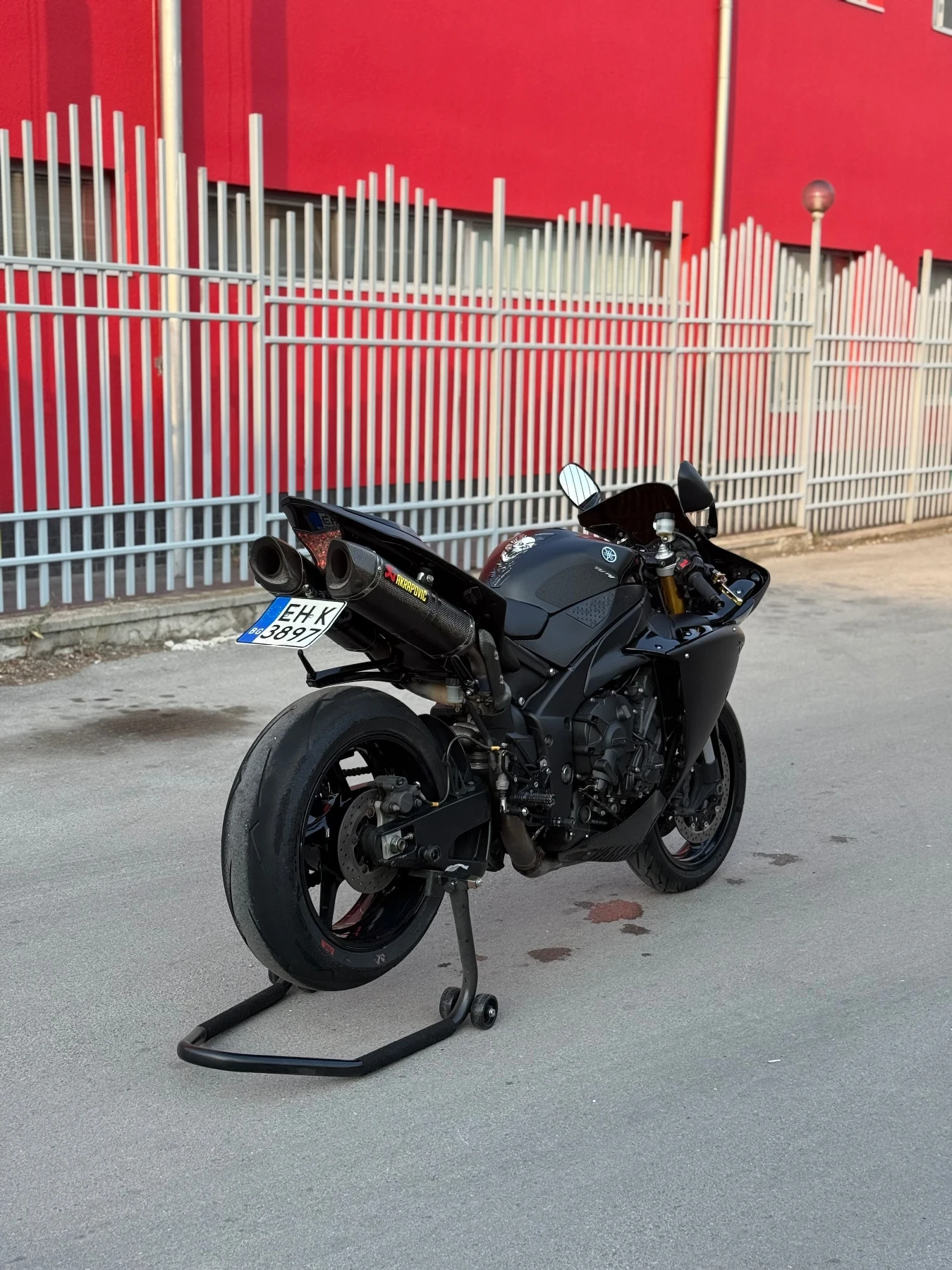 Yamaha YZF-R1 BIG BANG - изображение 2