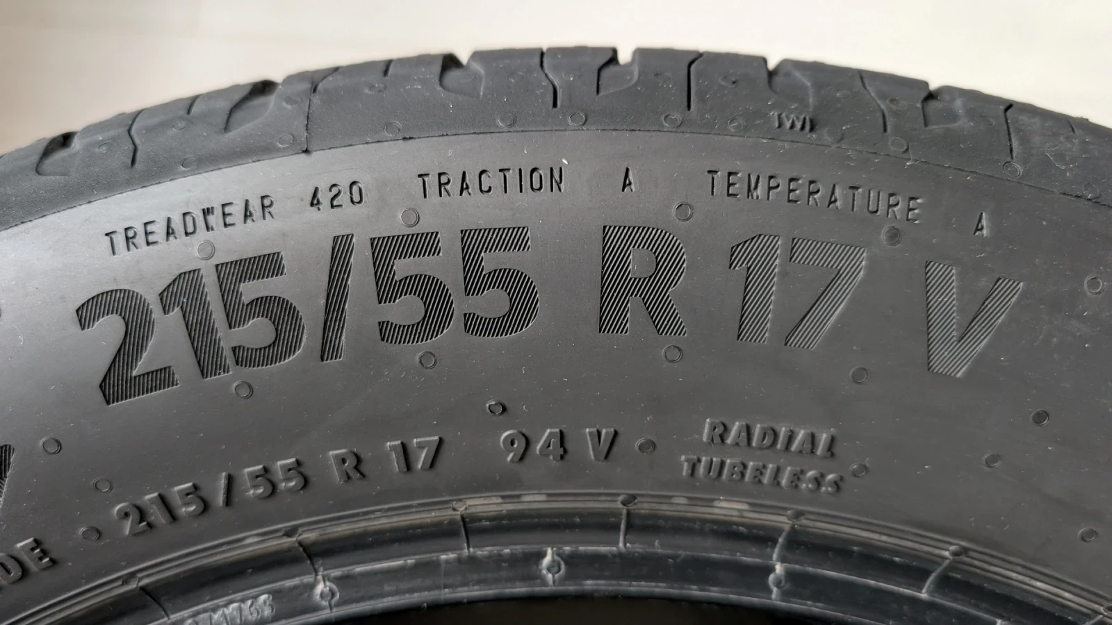 Гуми Летни 215/55R17, снимка 2 - Гуми и джанти - 54918856
