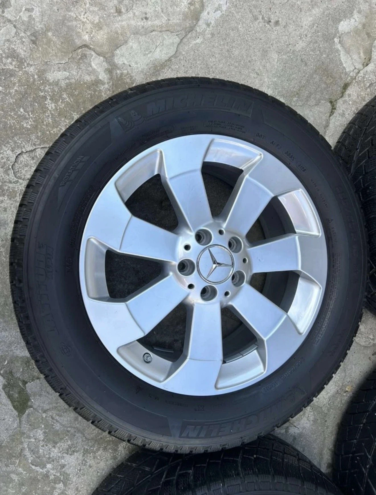 Гуми с джанти Michelin 255/55R18