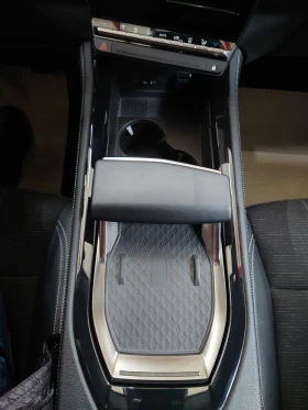 Renault Austral  1.3 Techno MHEV, снимка 15