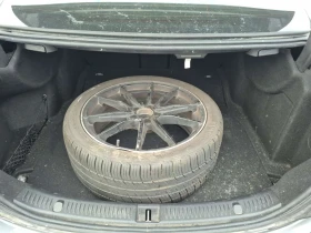 Mercedes-Benz E 43 AMG CARFAX/Дистроник/+ ГУМИ и ДЖАНТИ/Панорама/Подгрев/, снимка 13