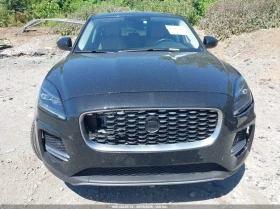 Jaguar E-pace * AWD* ПАНО* KEYLESS* Camera* ПОДГРЕВ* , снимка 2