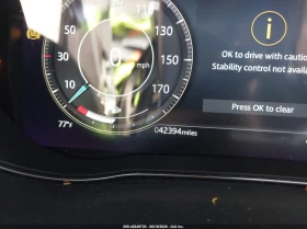 Jaguar E-pace * AWD* ПАНО* KEYLESS* Camera* ПОДГРЕВ* , снимка 16