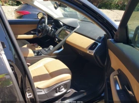 Jaguar E-pace * AWD* ПАНО* KEYLESS* Camera* ПОДГРЕВ* , снимка 10