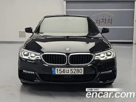BMW 530 xDrive M Sport Package Plus / АВТОКРЕДИТ, снимка 2
