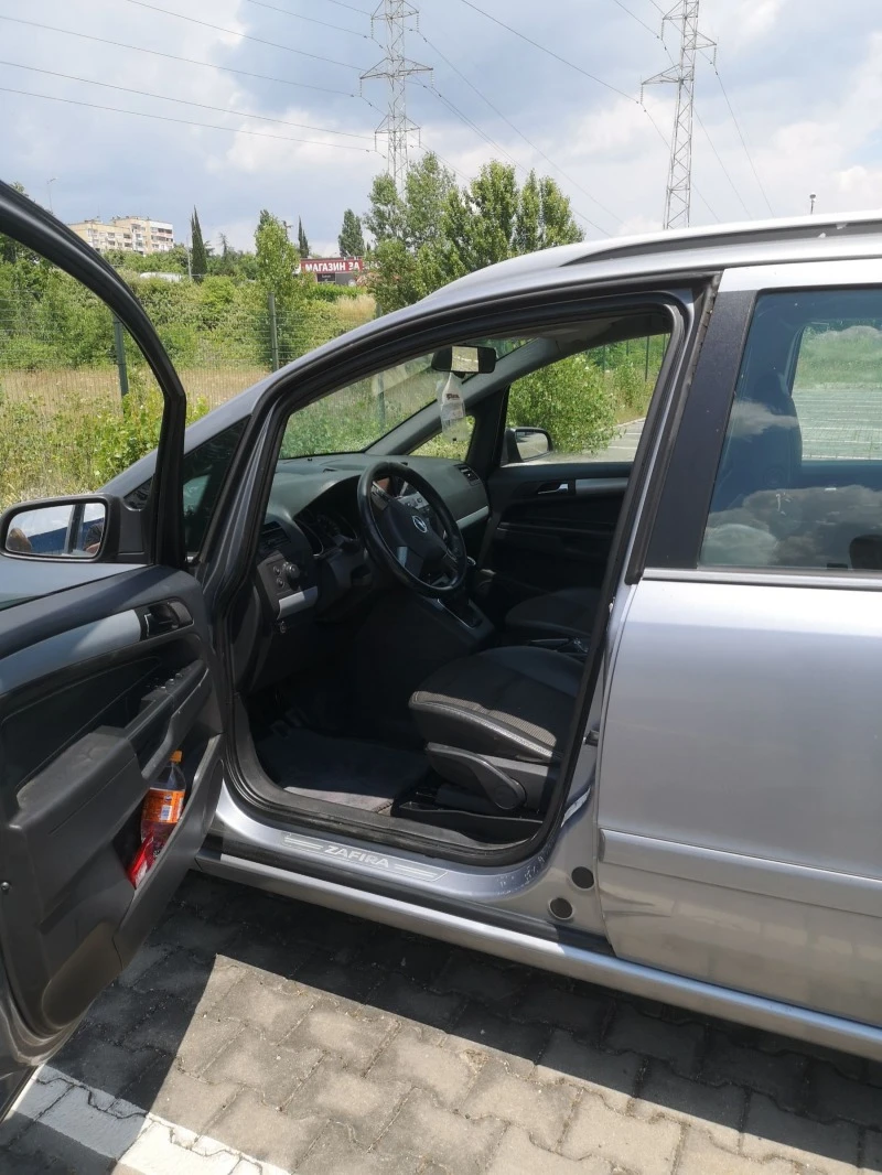 Opel Zafira B, снимка 8 - Автомобили и джипове - 47058315