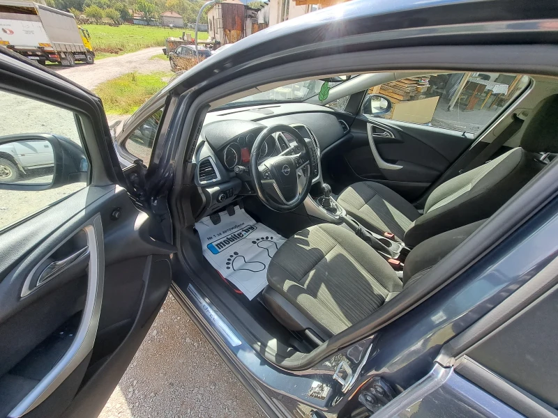 Opel Astra 1.6 Бензин Euro5A, снимка 10 - Автомобили и джипове - 47426219