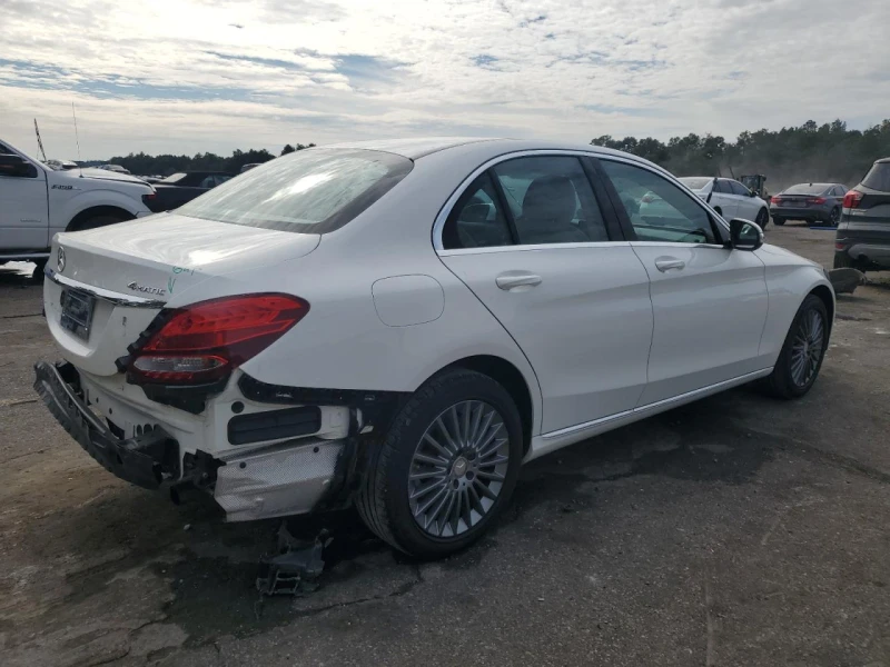 Mercedes-Benz C 300 2.0L 4 All wheel drive, снимка 5 - Автомобили и джипове - 48445715