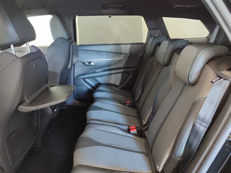 Peugeot 5008 1.5/131HP/ALLURE/EAT8/CAM/NAVI/AMBI/KLEES/256vpr, снимка 11 - Автомобили и джипове - 49906937