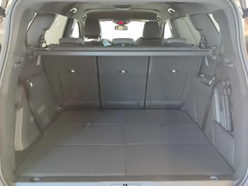 Peugeot 5008 1.5/131HP/ALLURE/EAT8/CAM/NAVI/AMBI/KLEES/256vpr, снимка 8 - Автомобили и джипове - 49906937