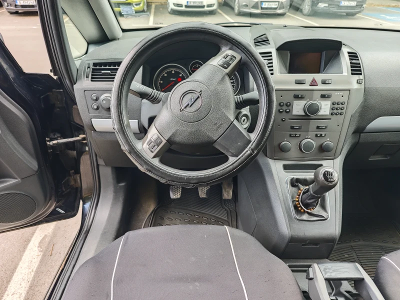 Opel Zafira, снимка 4 - Автомобили и джипове - 52343809