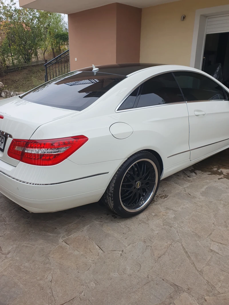 Mercedes-Benz E 350, снимка 4 - Автомобили и джипове - 52461490