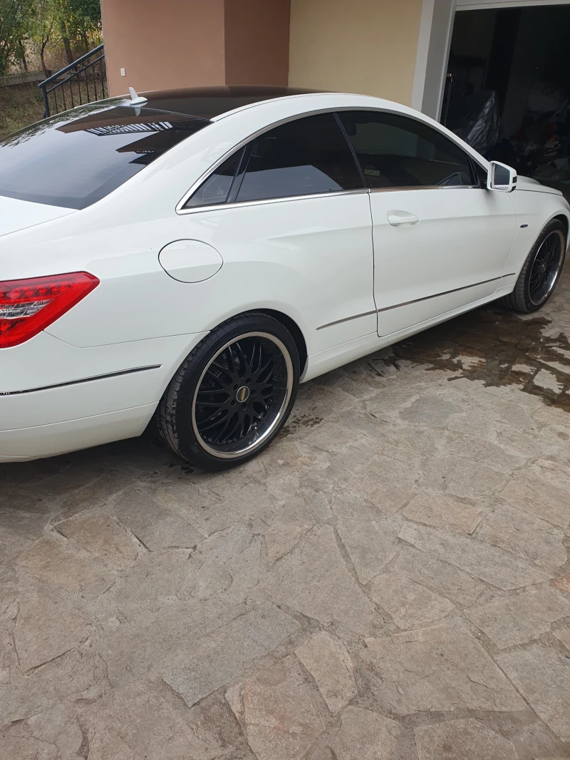 Mercedes-Benz E 350, снимка 5 - Автомобили и джипове - 52461490