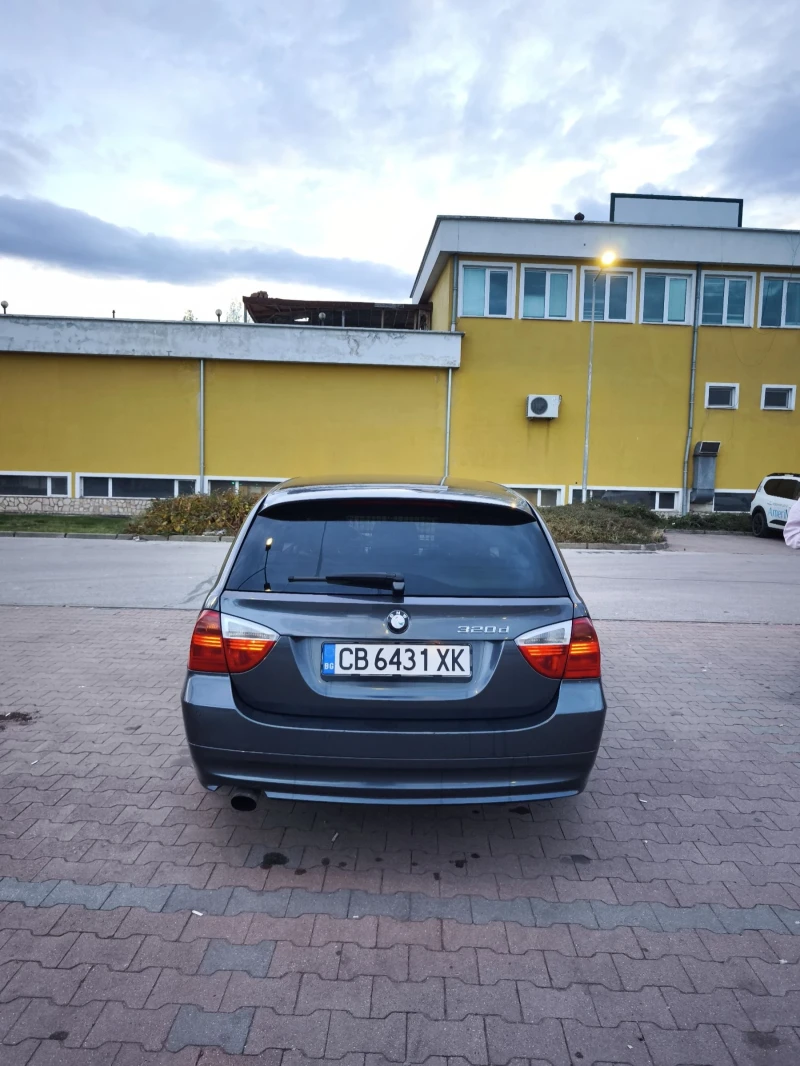 BMW 320, снимка 6 - Автомобили и джипове - 52294417