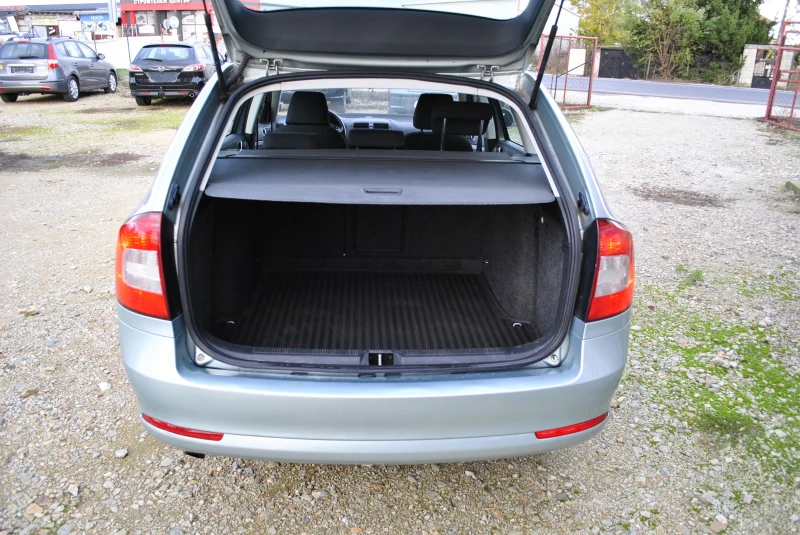 Skoda Octavia 1.6TDI, снимка 7 - Автомобили и джипове - 52379474