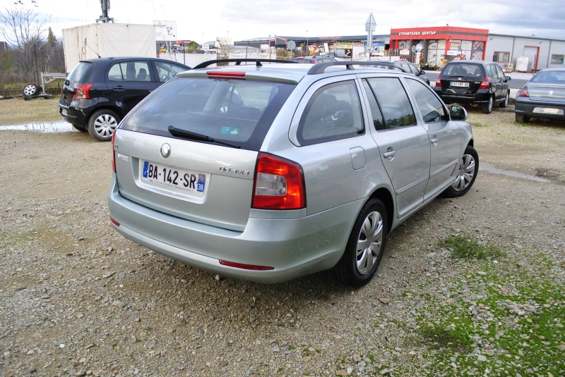 Skoda Octavia 1.6TDI, снимка 2 - Автомобили и джипове - 52379474