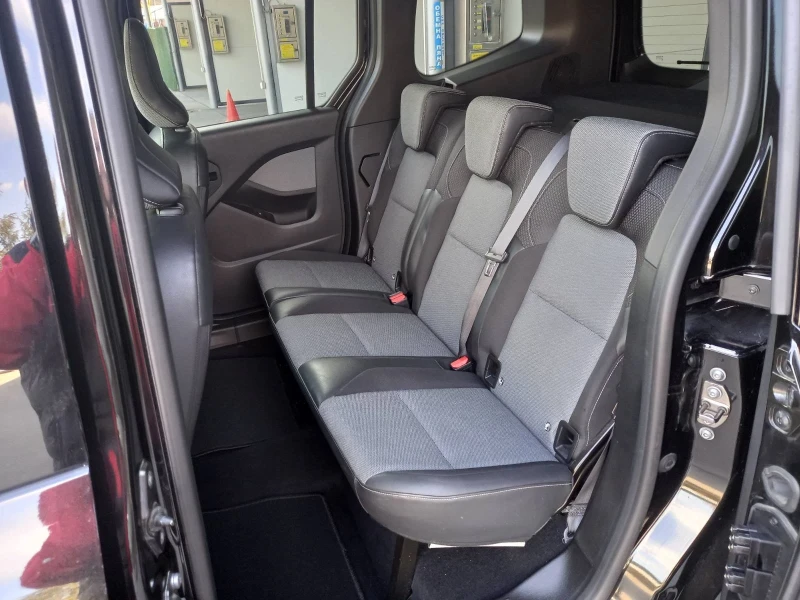 Renault Kangoo Renault Kangoo 1.4 Benzin 131 ps Evro 6, снимка 10 - Автомобили и джипове - 52410782