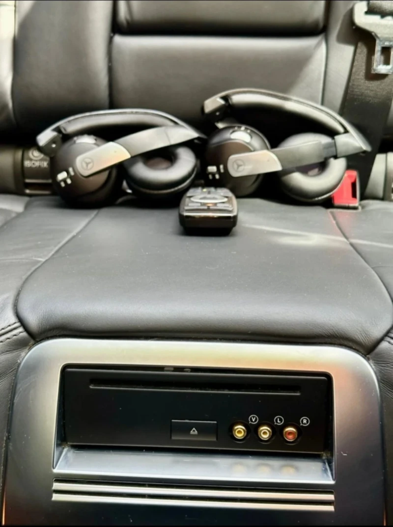 Mercedes-Benz E 300 Avantgarde , снимка 9 - Автомобили и джипове - 53125471