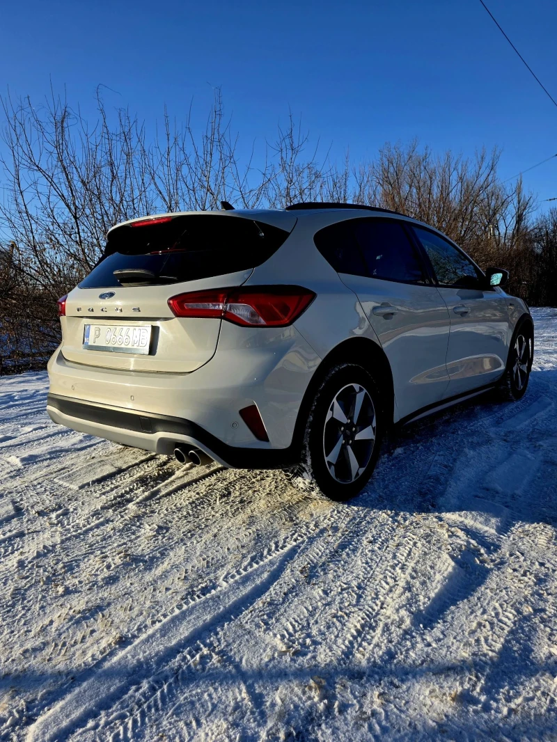 Ford Focus 1.5 120hp Active, снимка 7 - Автомобили и джипове - 53266204