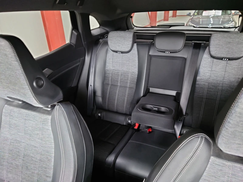 Renault Austral  1.3 Techno MHEV, снимка 14 - Автомобили и джипове - 53379232