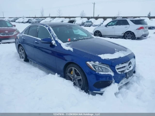 Mercedes-Benz C 300 Градушков/AMG пакет/Панорама/Цена до България, снимка 1 - Автомобили и джипове - 48420649