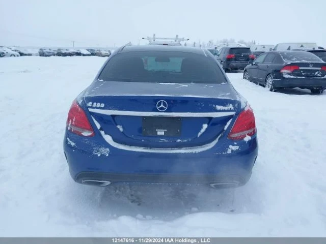 Mercedes-Benz C 300 Градушков/AMG пакет/Панорама/Цена до България, снимка 5 - Автомобили и джипове - 48420649