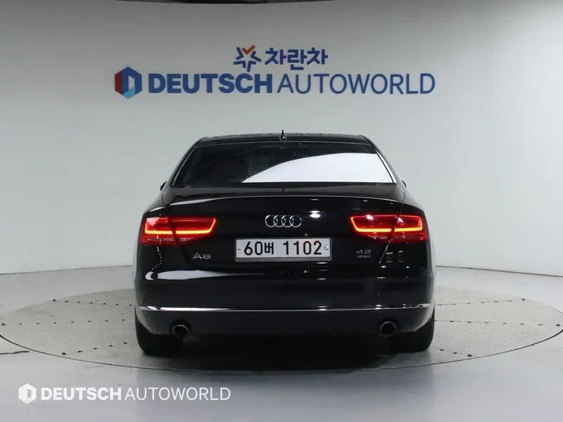 Audi A8, снимка 4 - Автомобили и джипове - 54996750