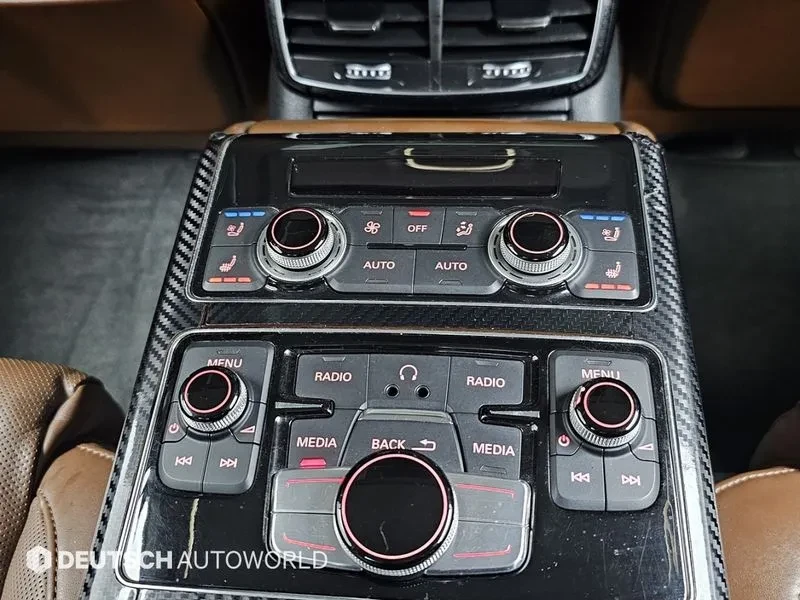 Audi A8, снимка 16 - Автомобили и джипове - 54996750