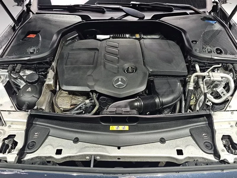 Mercedes-Benz E 220  Exclusive, снимка 6 - Автомобили и джипове - 55102150