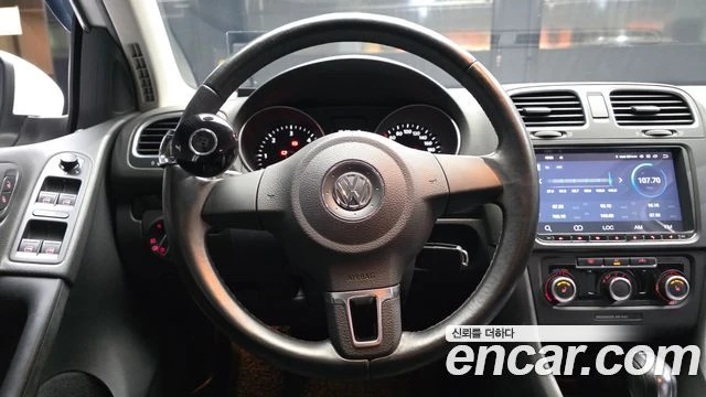 VW Golf, снимка 13 - Автомобили и джипове - 56077542