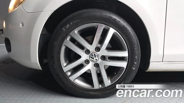 VW Golf, снимка 5 - Автомобили и джипове - 56077542