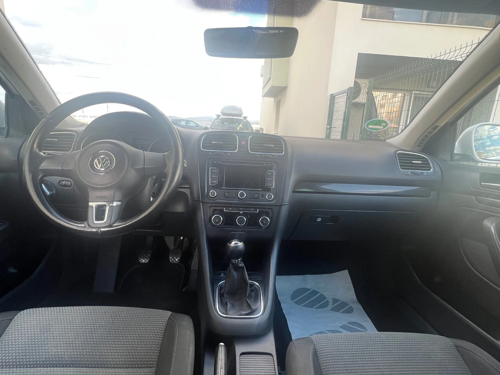 VW Golf Variant 1.6 TDI  - изображение 9