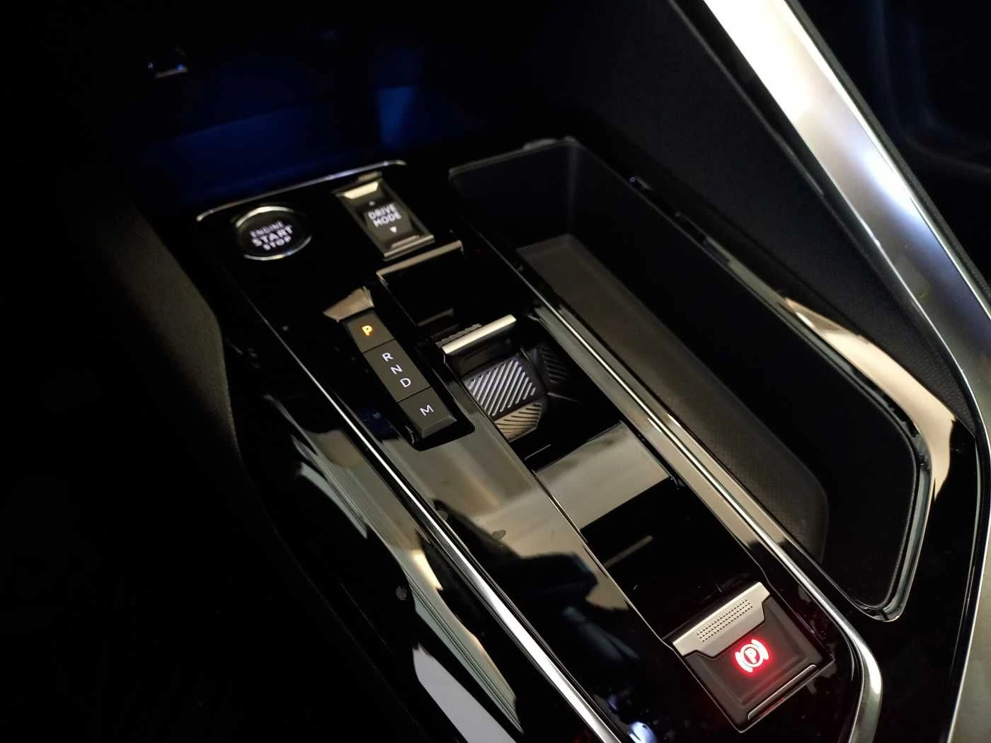 Peugeot 5008 1.5/131HP/ALLURE/EAT8/CAM/NAVI/AMBI/KLEES/256vpr | Mobile.bg   15