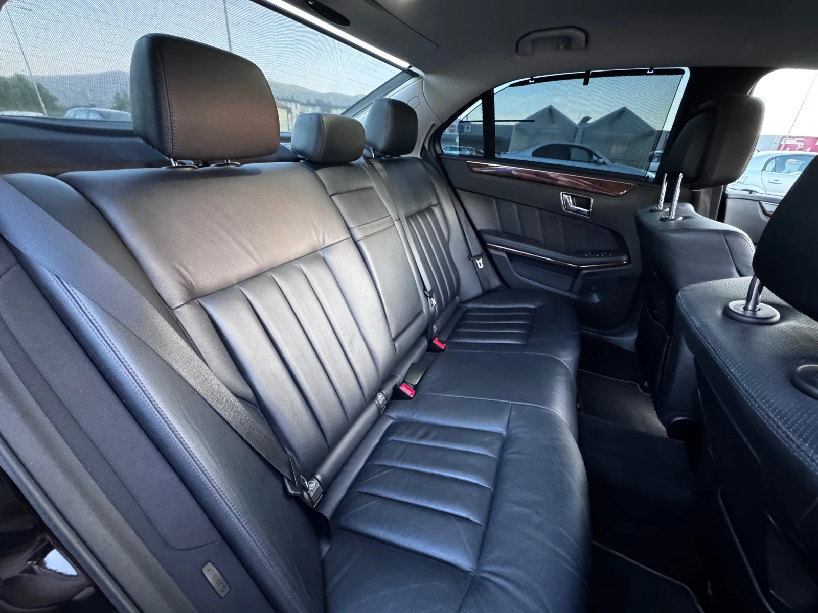 Mercedes-Benz E 350 CGI - изображение 7