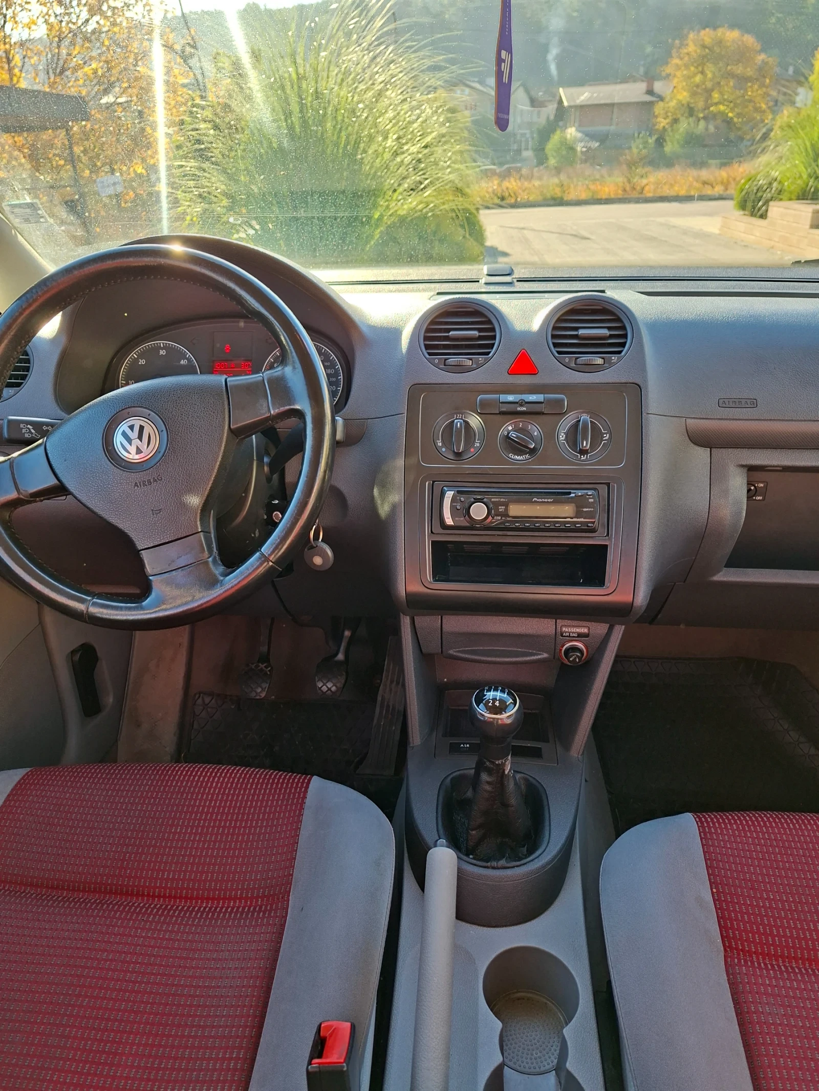 VW Caddy 1.9tdi - изображение 9