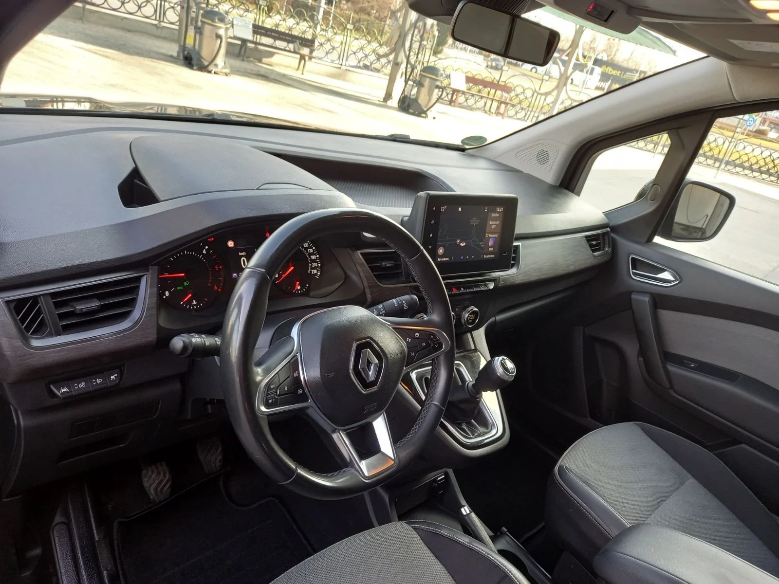 Renault Kangoo Renault Kangoo 1.4 Benzin 131 ps Evro 6 - изображение 9