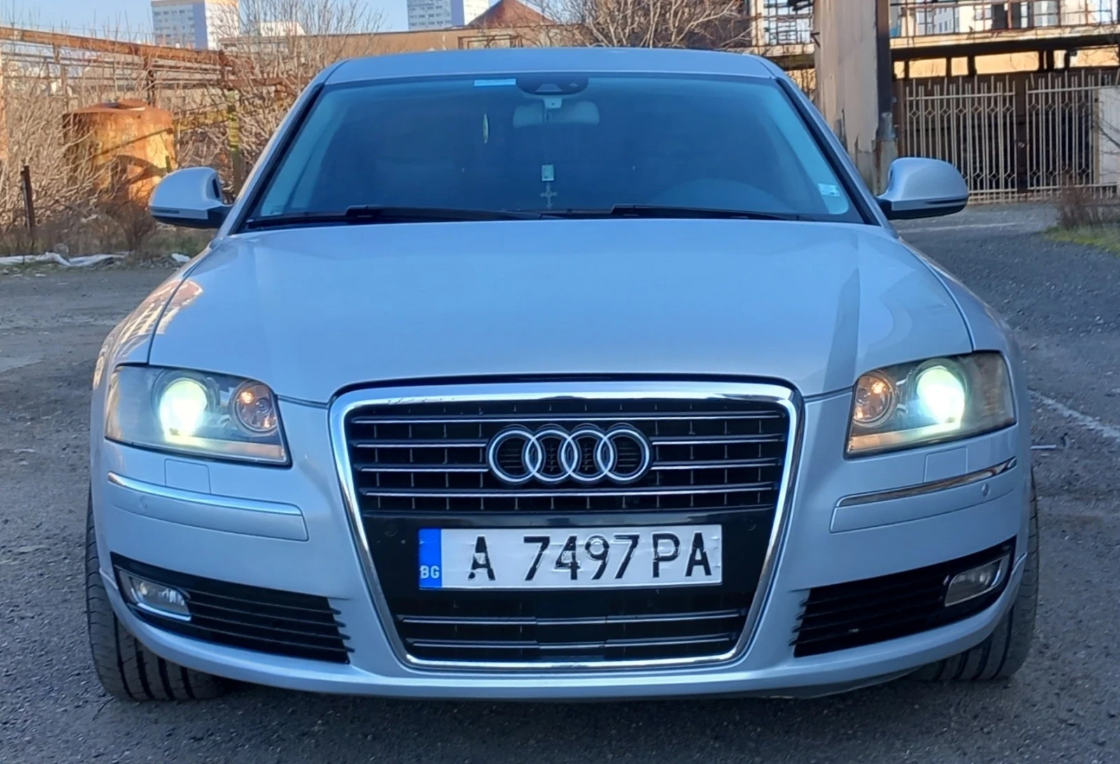 Audi A8  - изображение 2