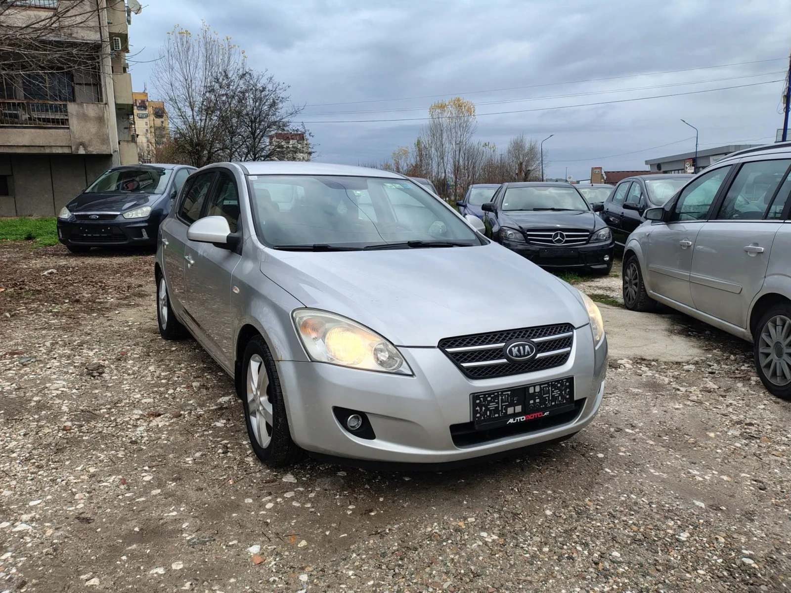 Kia Ceed 1.6 crdi - изображение 2