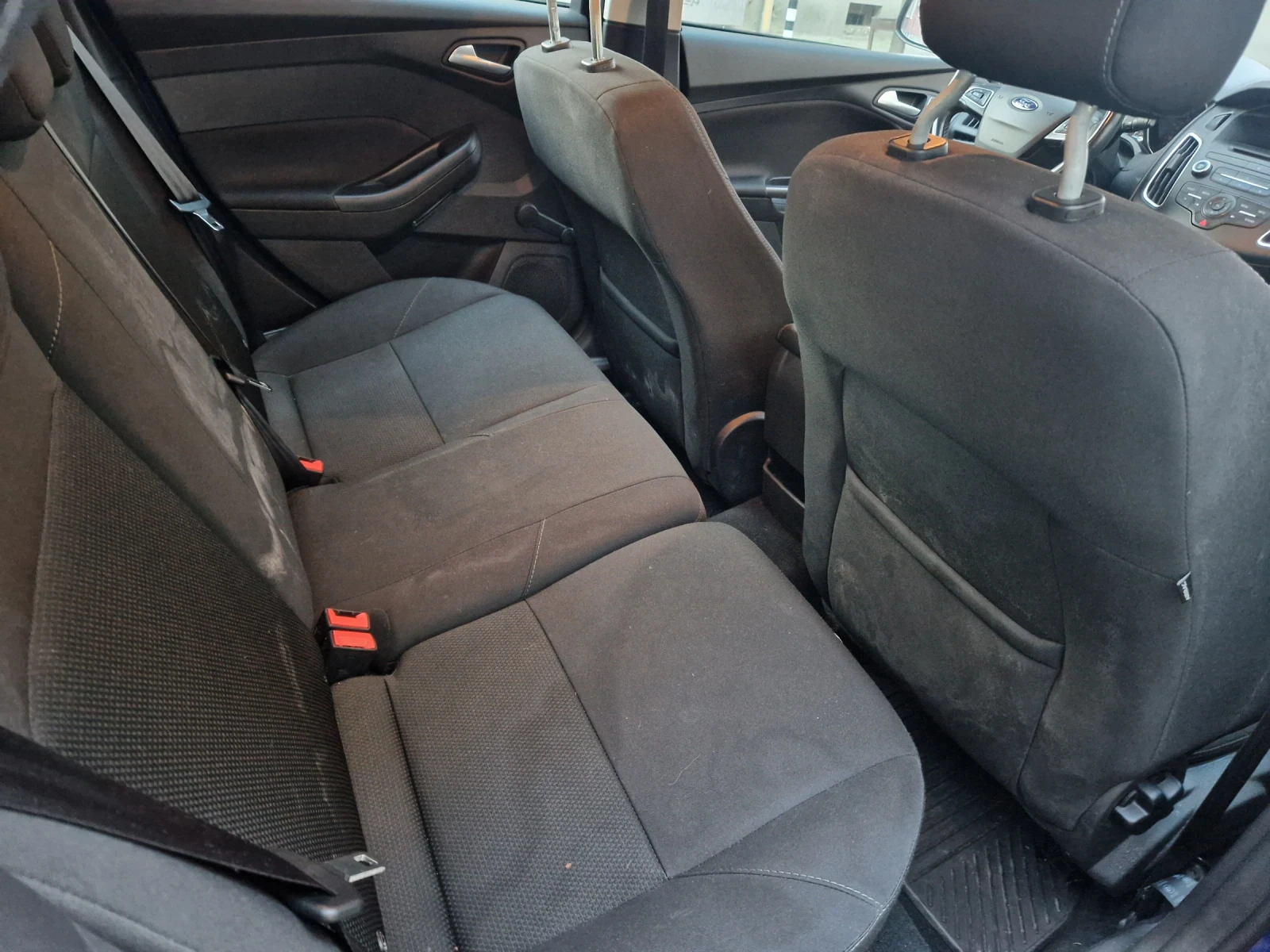 Ford Focus 1.5 TDCi, снимка 11 - Автомобили и джипове - 54006250