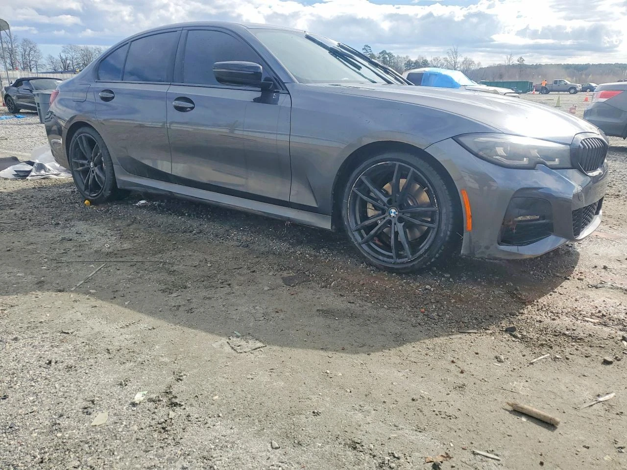 BMW 330 2l I, снимка 4 - Автомобили и джипове - 54394081