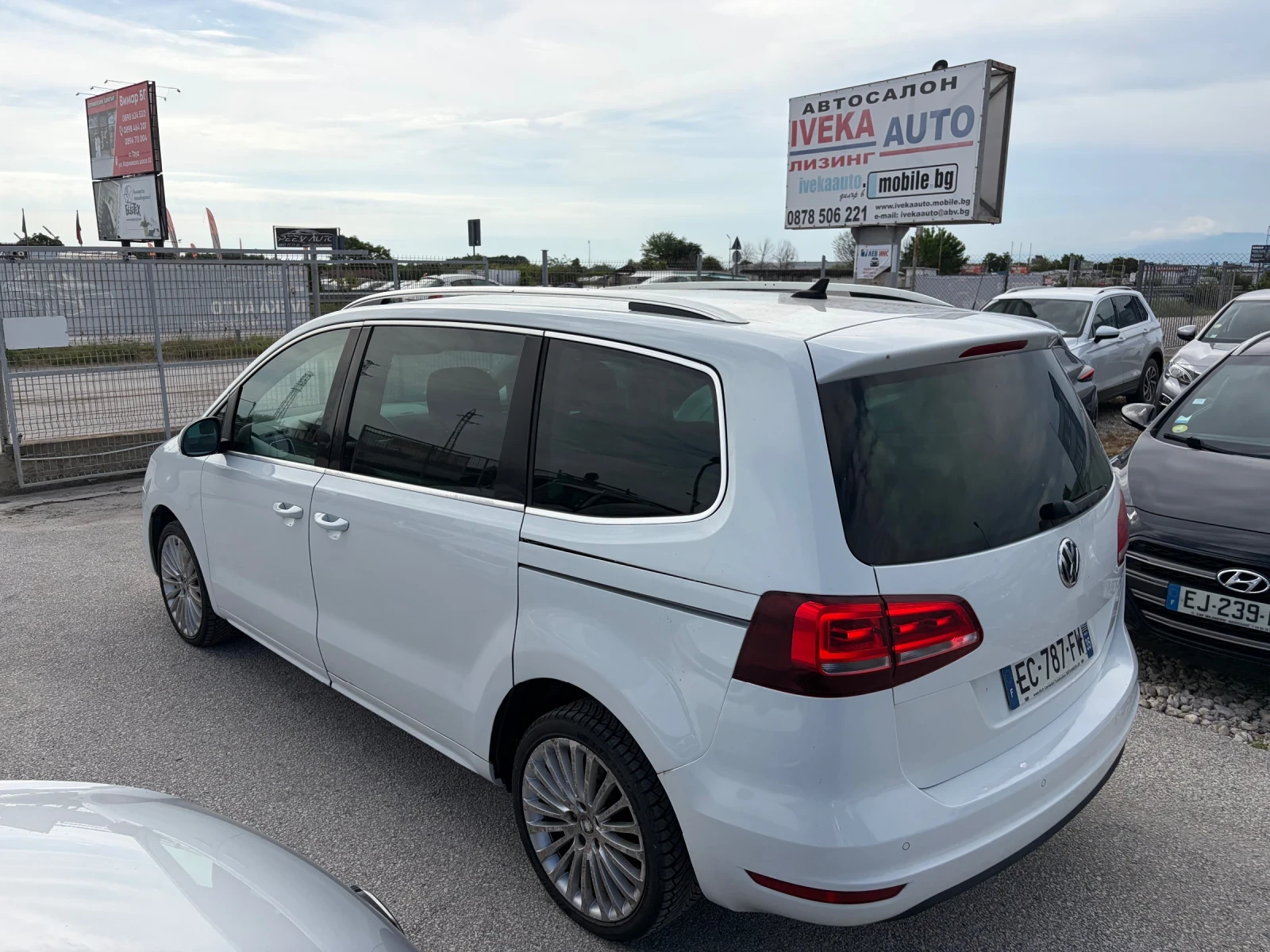 VW Sharan 2.0i Automatic , снимка 6 - Автомобили и джипове - 54928132