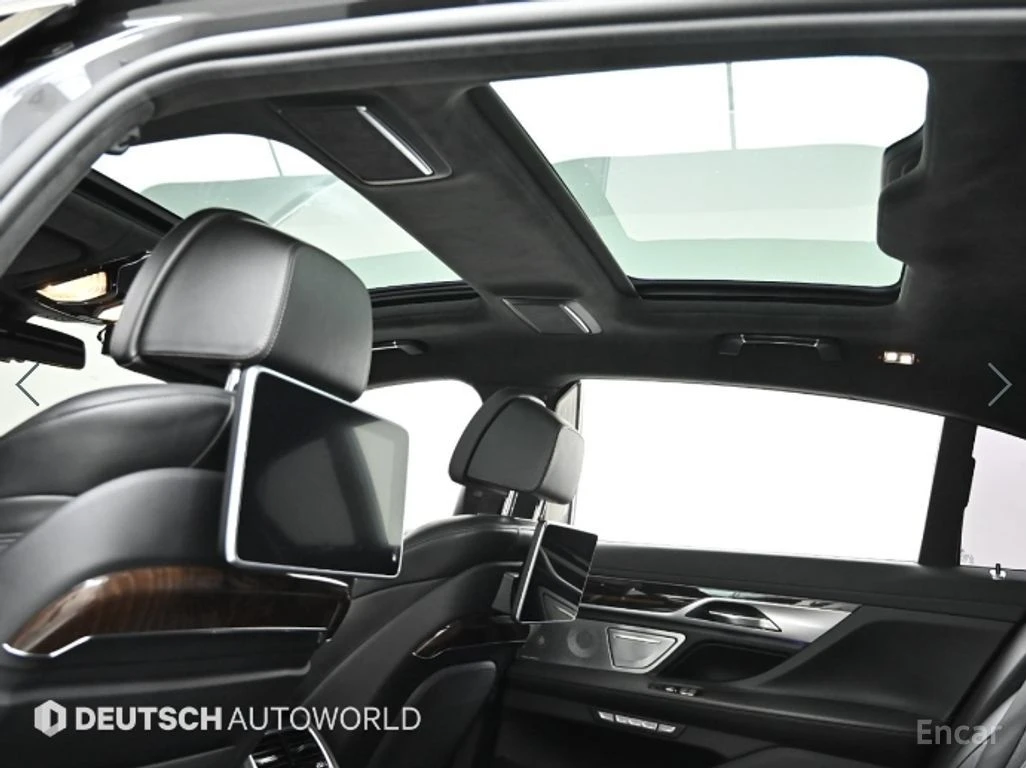 BMW 750 Li xDrive* BOWERS & WILKINS* МАСАЖ* 360* ХЕДЪП* TV, снимка 14 - Автомобили и джипове - 55045973