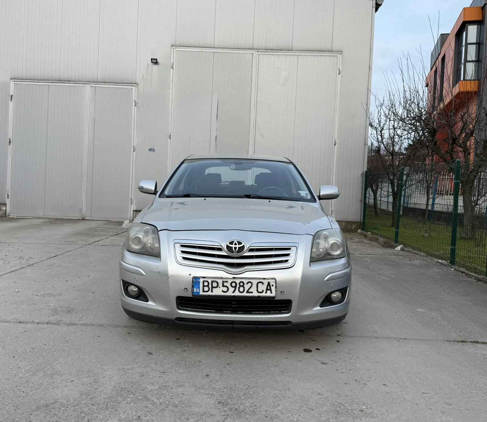 Toyota Avensis 2.0 D4D, снимка 3 - Автомобили и джипове - 55054320