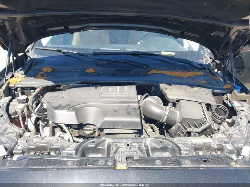 Jaguar E-pace * AWD* ПАНО* KEYLESS* Camera* ПОДГРЕВ* , снимка 14 - Автомобили и джипове - 55433651