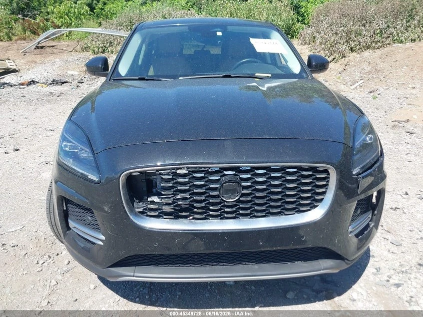Jaguar E-pace * AWD* ПАНО* KEYLESS* Camera* ПОДГРЕВ* , снимка 2 - Автомобили и джипове - 55433651